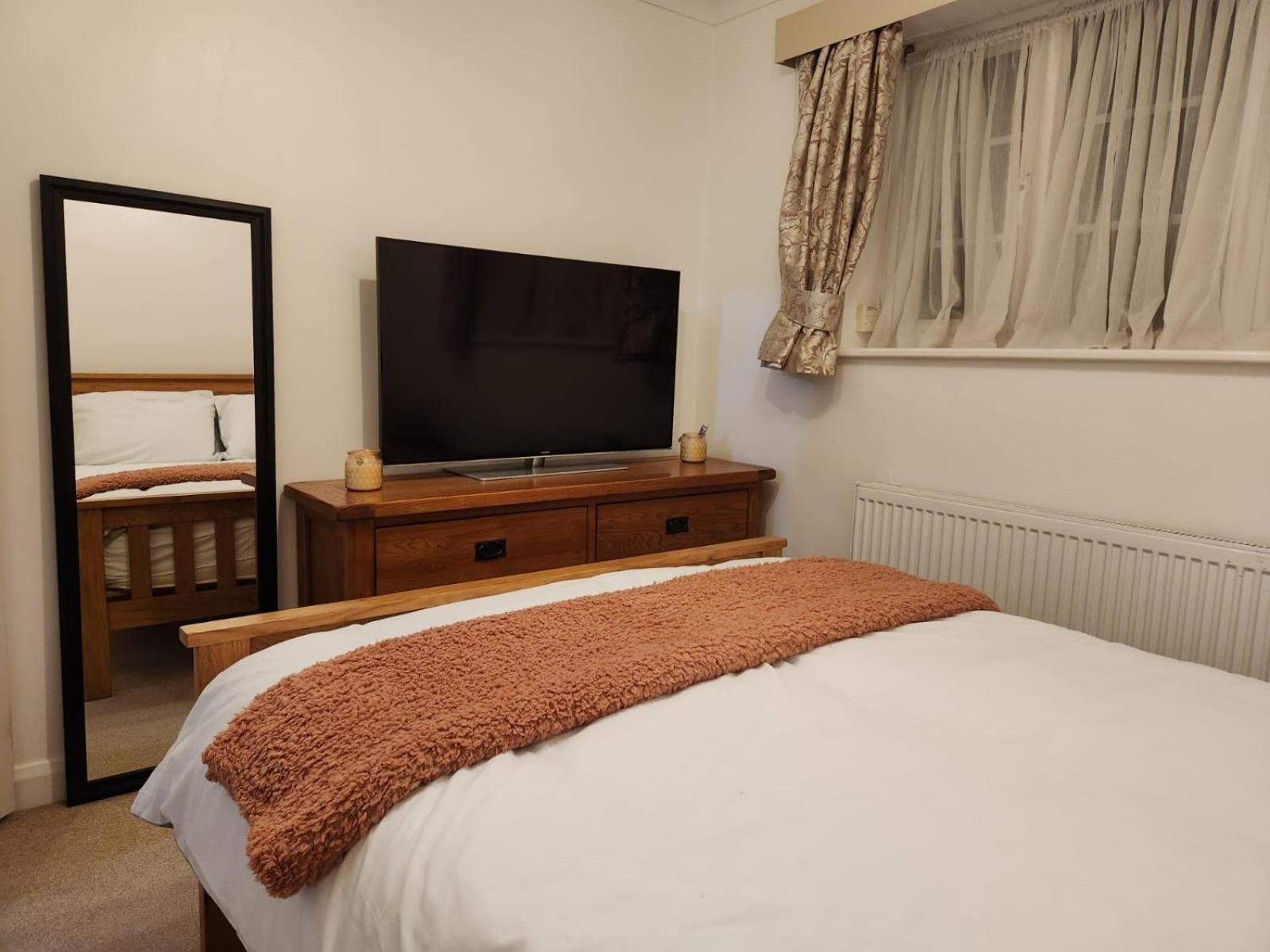 D Elmdon Homestay Shared 4 Bedrooms Birmingham Exterior foto