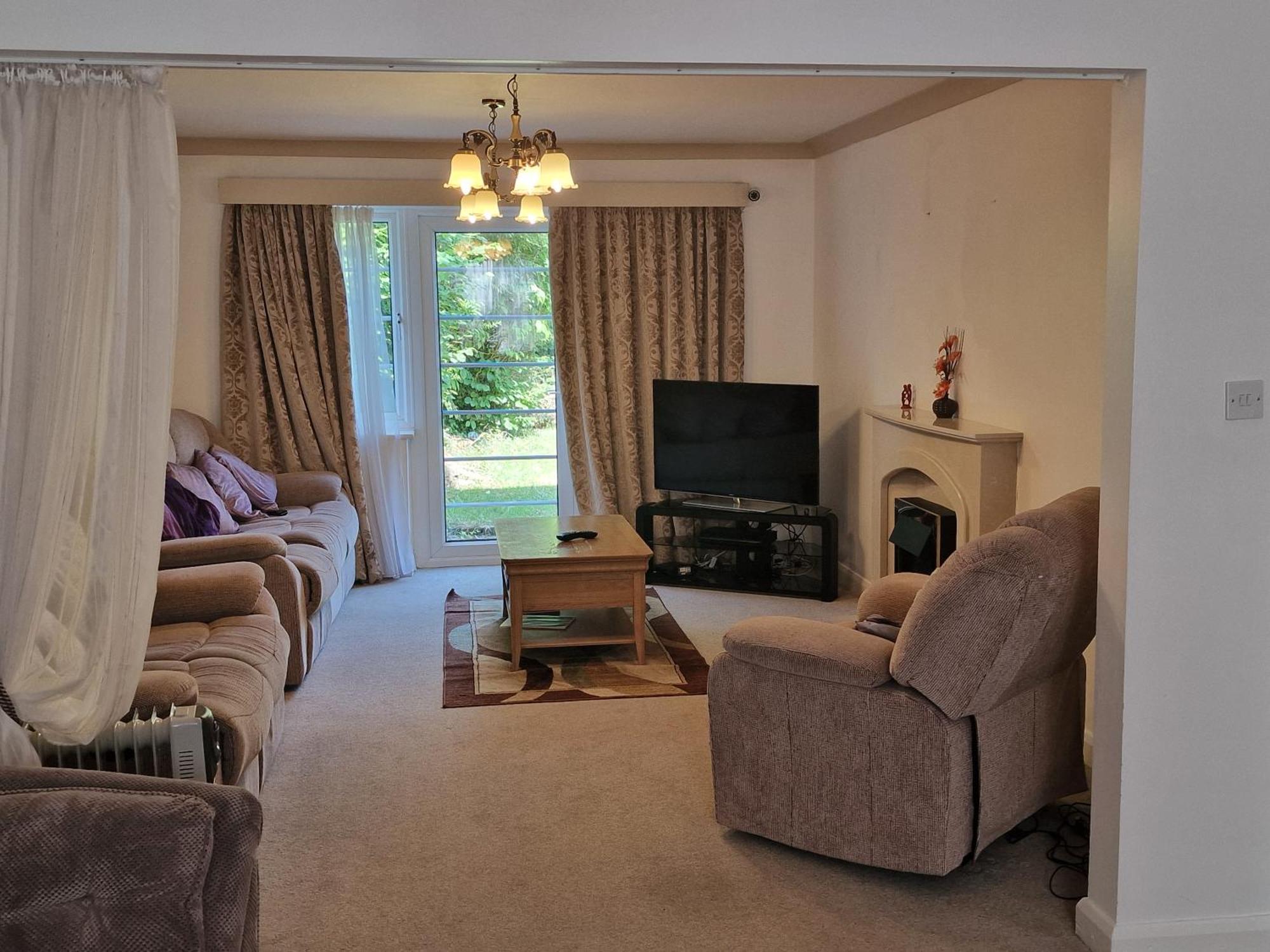 D Elmdon Homestay Shared 4 Bedrooms Birmingham Exterior foto