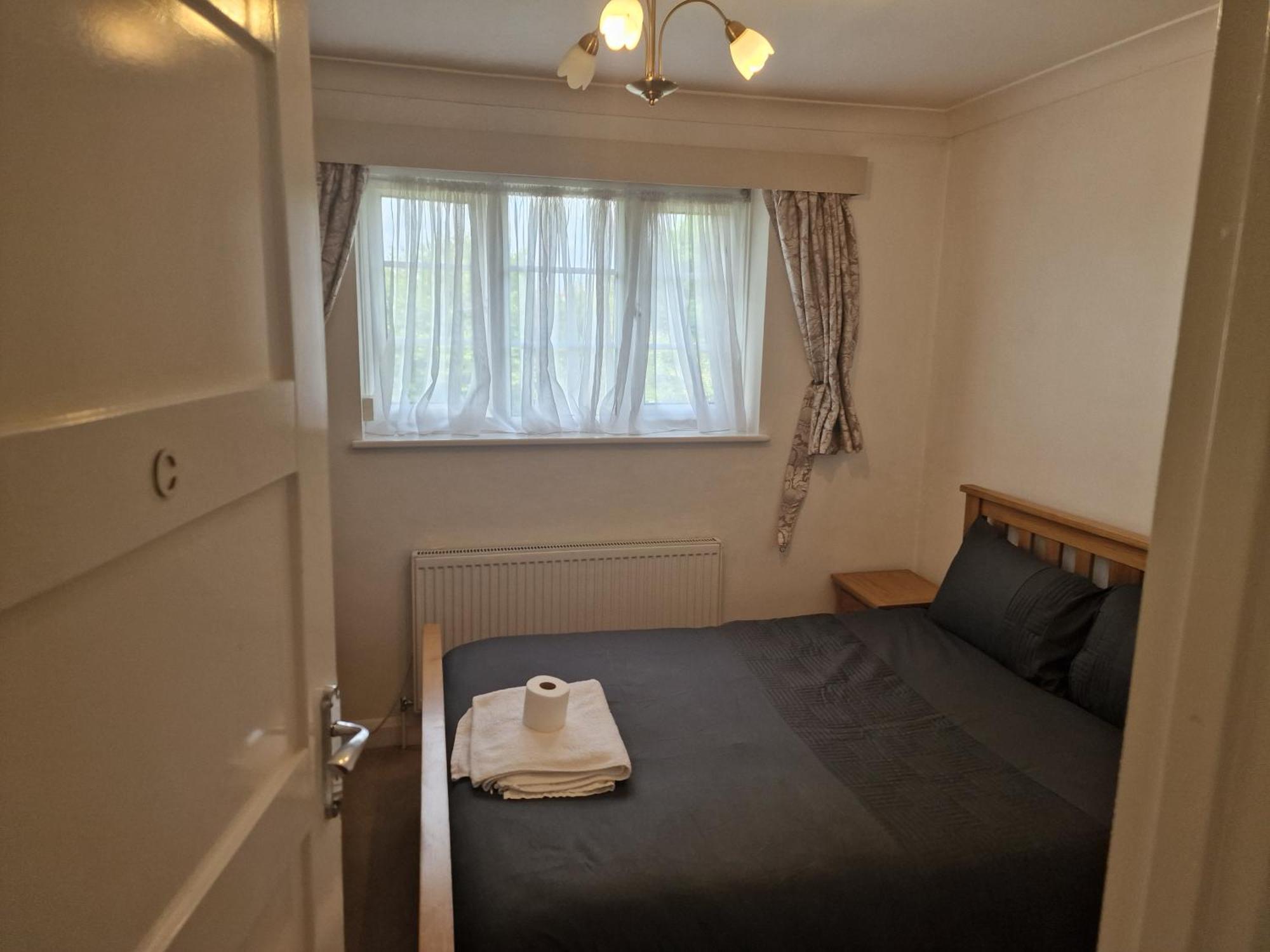 D Elmdon Homestay Shared 4 Bedrooms Birmingham Exterior foto